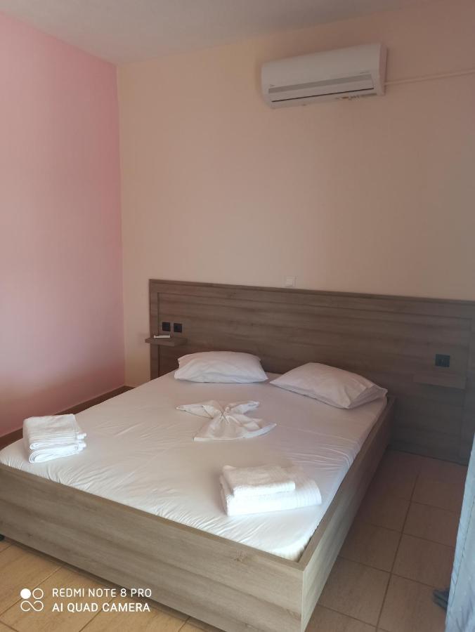 Hotel Bella Vista Himarë Habitación foto