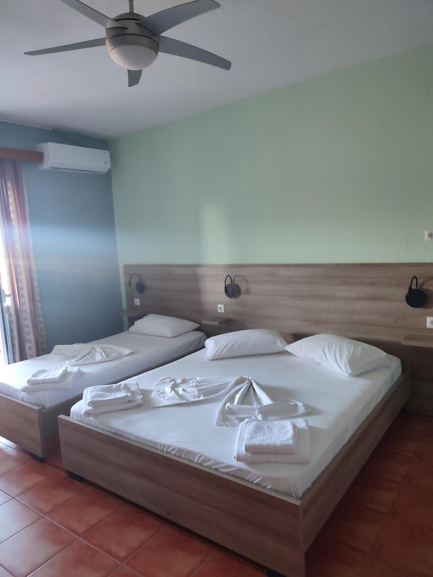 Hotel Bella Vista Himarë Habitación foto
