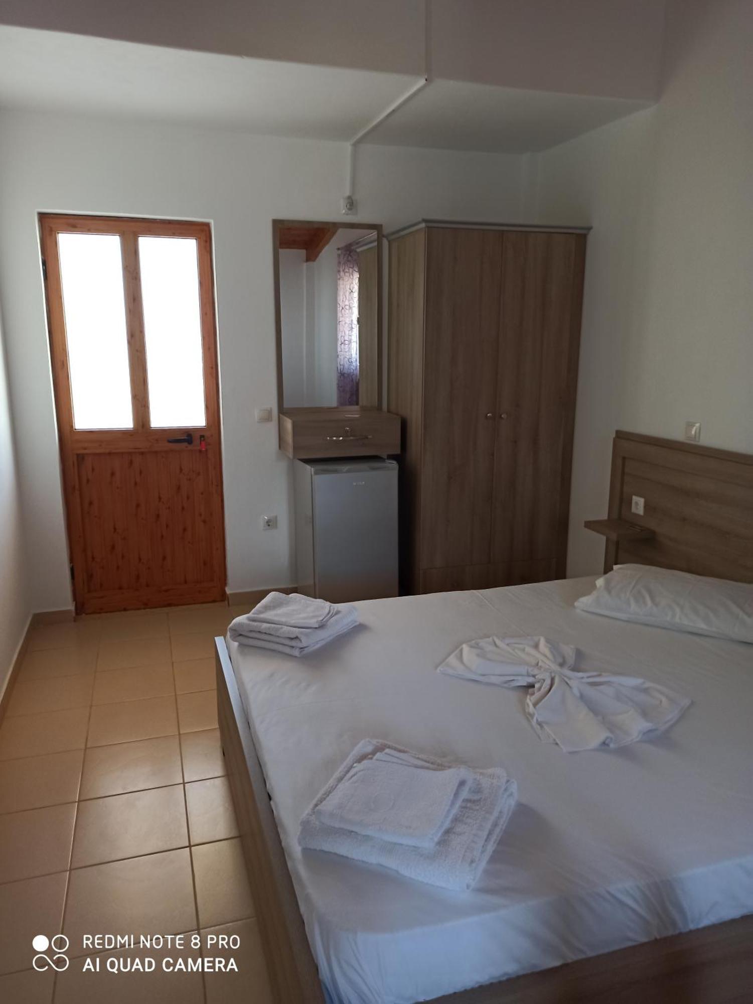 Hotel Bella Vista Himarë Habitación foto